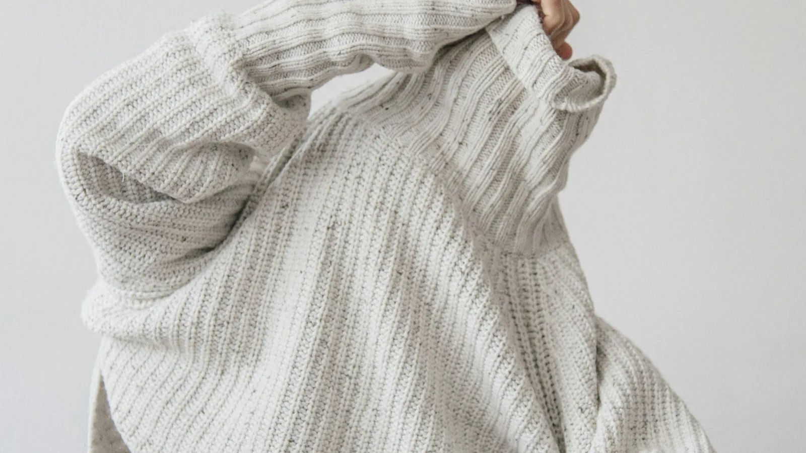 Sweater vs Sweatshirt: Construction and Use Compared