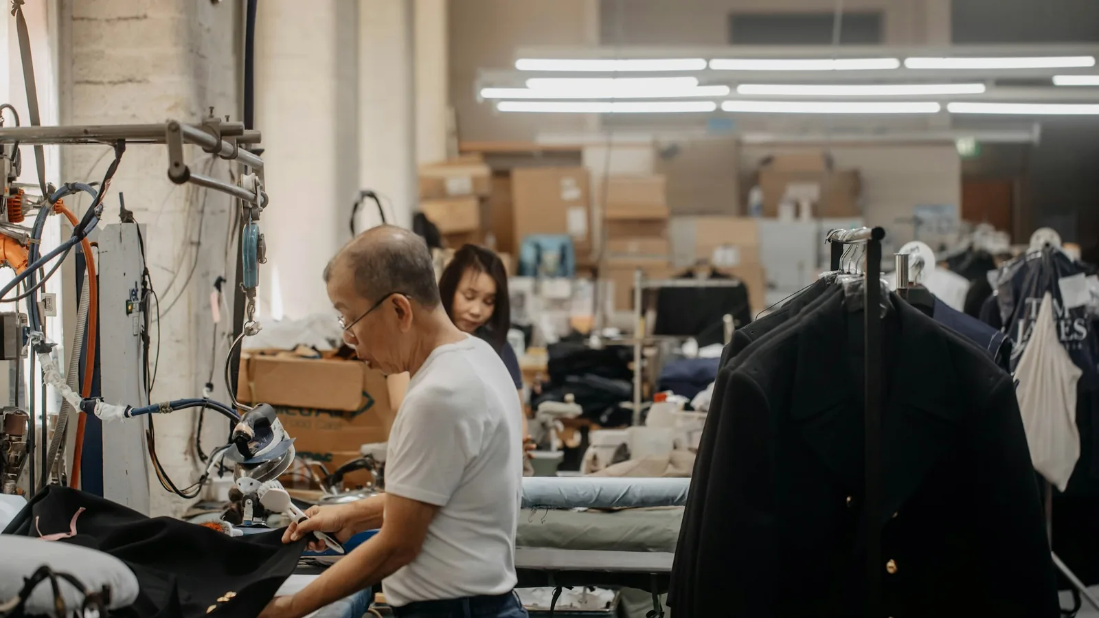 Leather Jacket Manufacturer Evaluation Guide