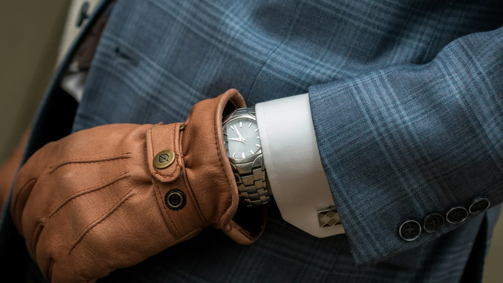 Types of Gloves: Materials, Fit, and Use
